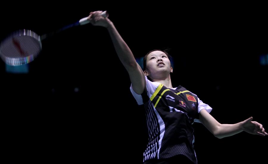 广东男篮在俱乐部杯首战中遭遇山西男篮，惜败对手，全场表现不佳，外援缺席，主力缺阵，山西男篮凭借高效进攻取得胜利。