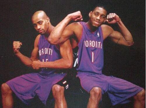 上轮下蛋导致丢球！官方：大阪钢巴门将一森纯拇指骨折